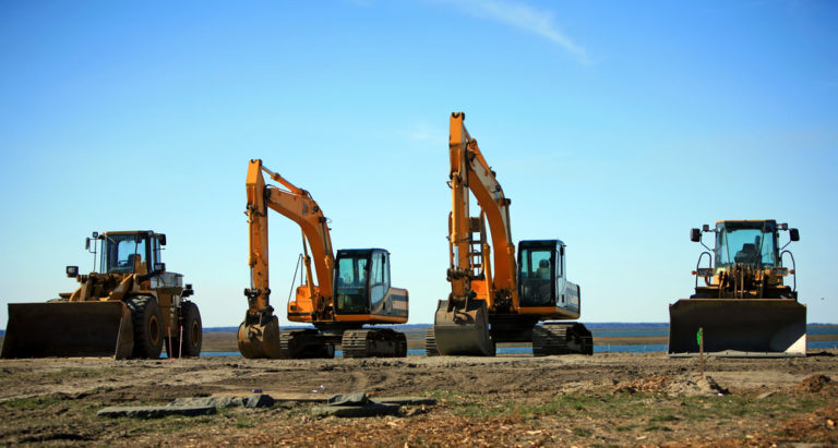 How Sales, Service, And Parts From Heavy Equipment Dealers Help Contractors